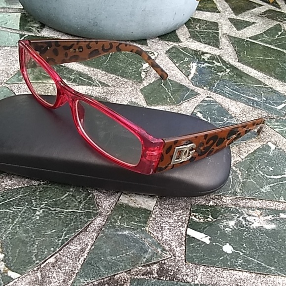 putting prescription lenses in sunglasses